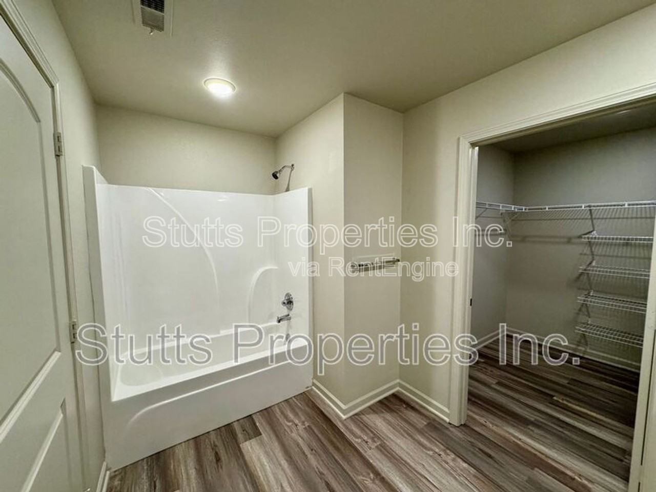 104 Spindle Ct #104 - Photo 6 of 6