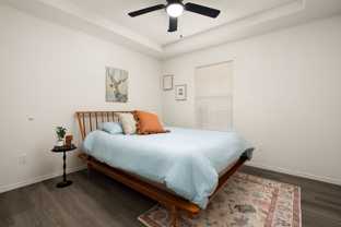 405 E Sam Houston Apartments - Photo 1 of 1