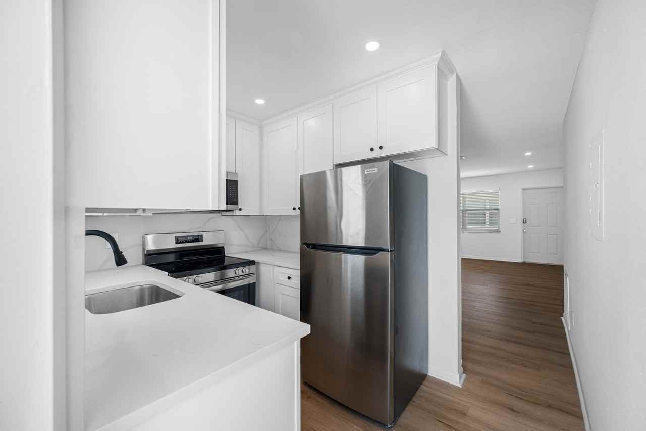 Northcrest Villas - Photo 5 of 40