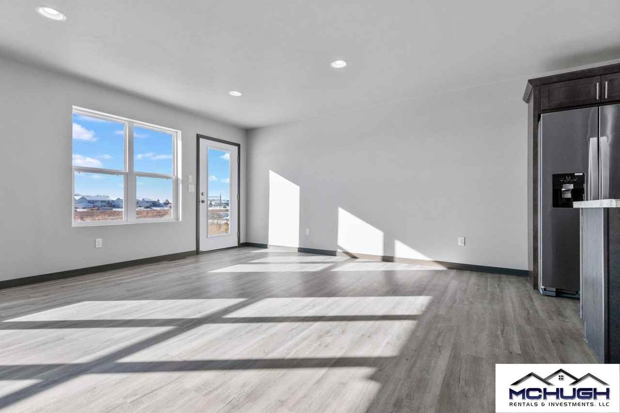 3633 E Rubyred Dr #1 - Photo 5 of 16