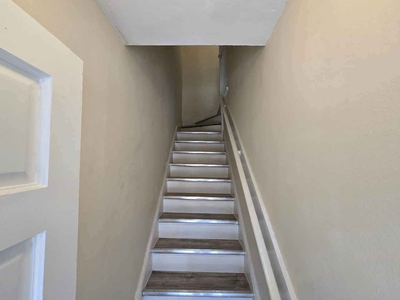 109 O Street SW – Prime Location & Immediate Move - Photo 6 of 14