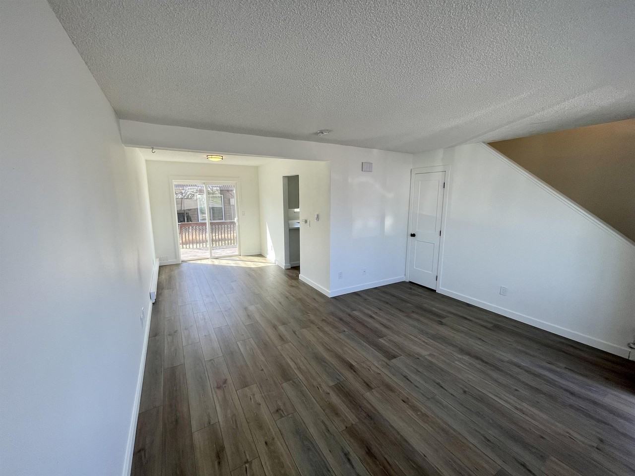 1523 Ernest Ave #C - Photo 4 of 10