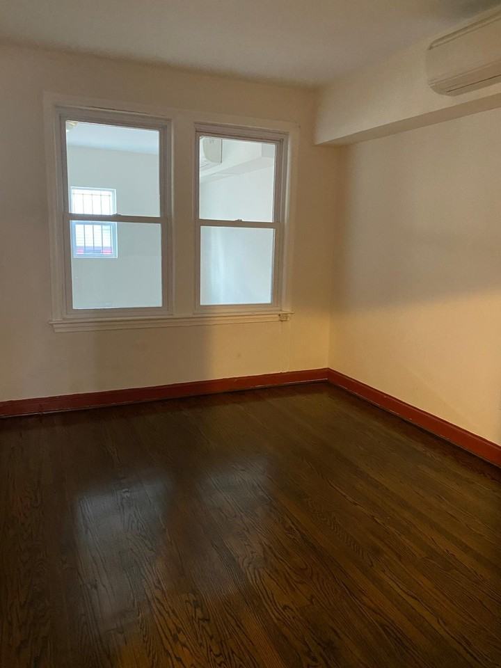 1613 18th Street Southeast - Photo 3 of 16