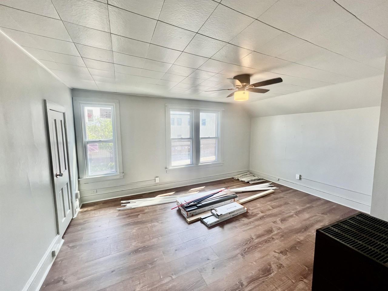 1416A Illinois Ave - Photo 4 of 11