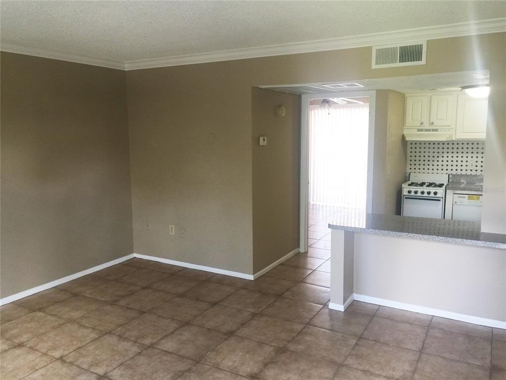 129 Blue Point Way #220 - Photo 5 of 8