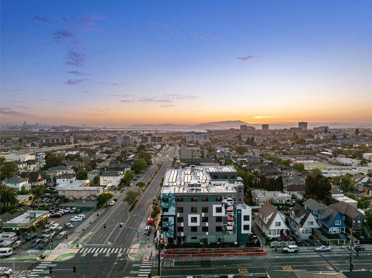 ArtHaus 820 - Photo 6 of 34