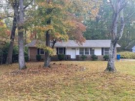 4126 Chaucer Dr - Photo 1 of 1