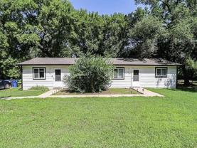 420 W Mahoney Dr - Photo 1 of 1