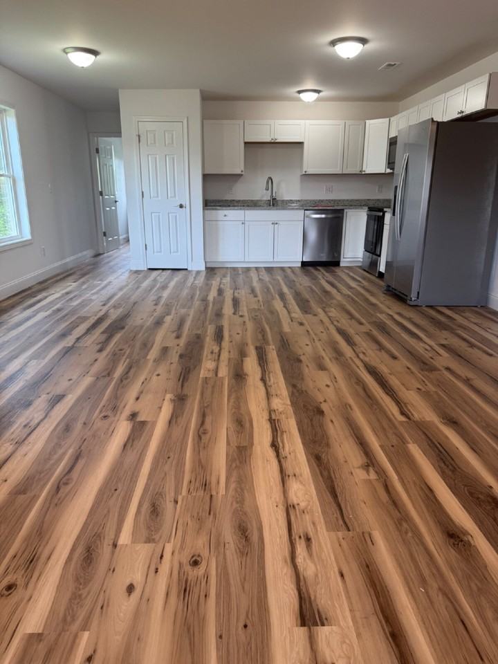 321 Quinn Hill Ln - Photo 3 of 14