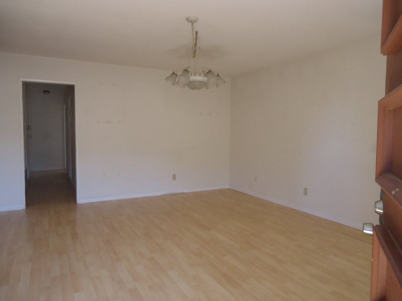 2722 Jill Pl - Photo 4 of 50