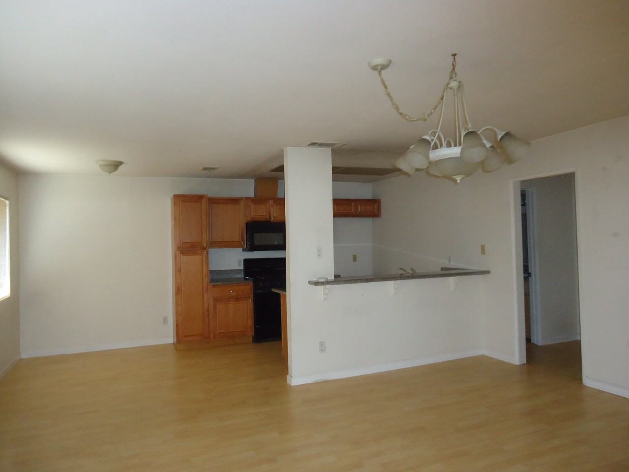 2722 Jill Pl - Photo 7 of 50