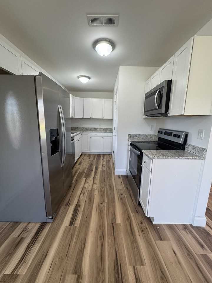 380 Quinn Hill Ln - Photo 4 of 14