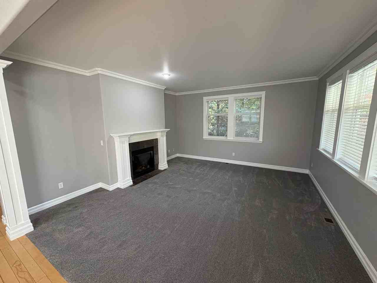 2504 Fir Crest Blvd - Photo 7 of 34