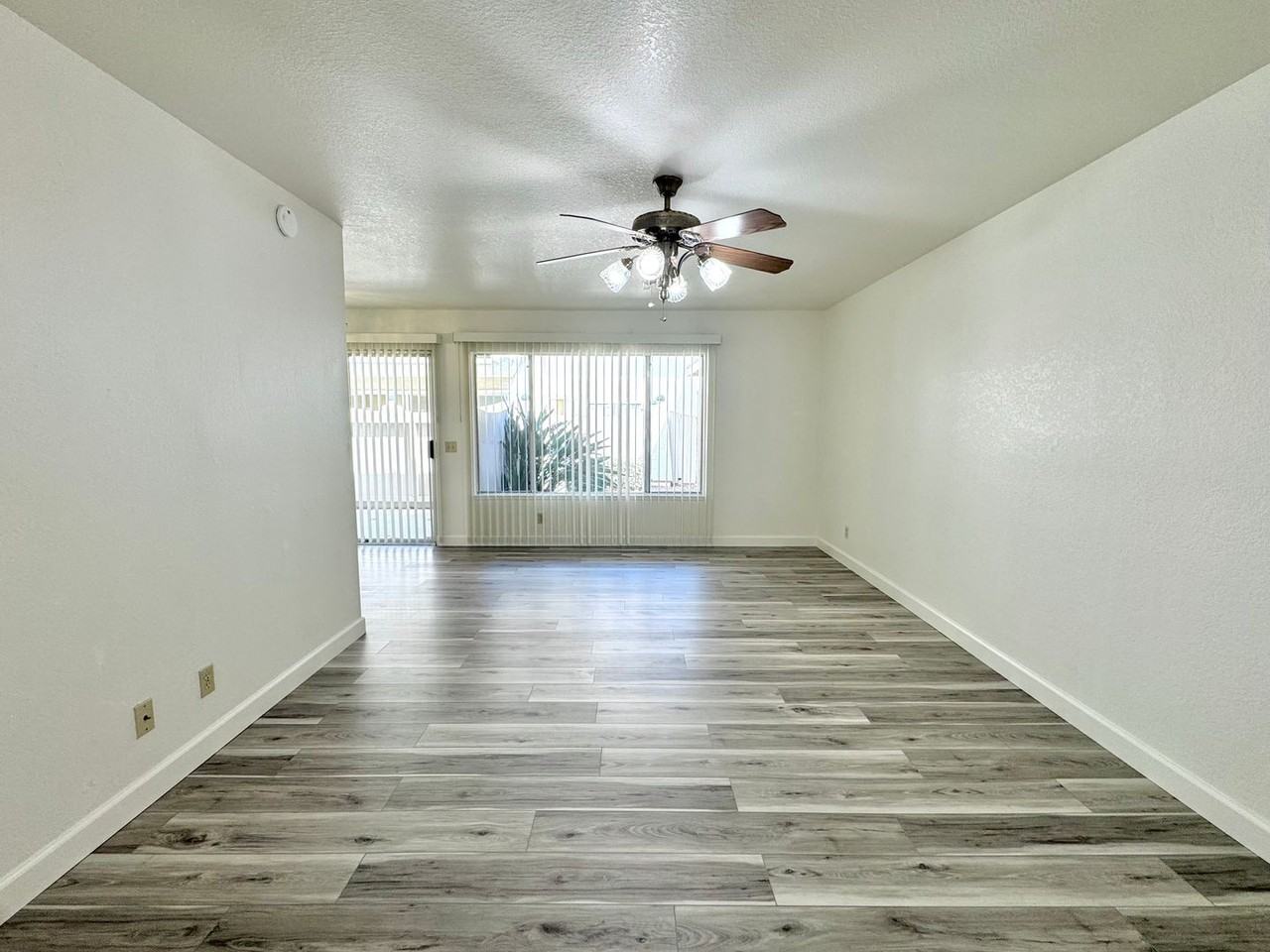 4565 Ramona Ave - Photo 3 of 16