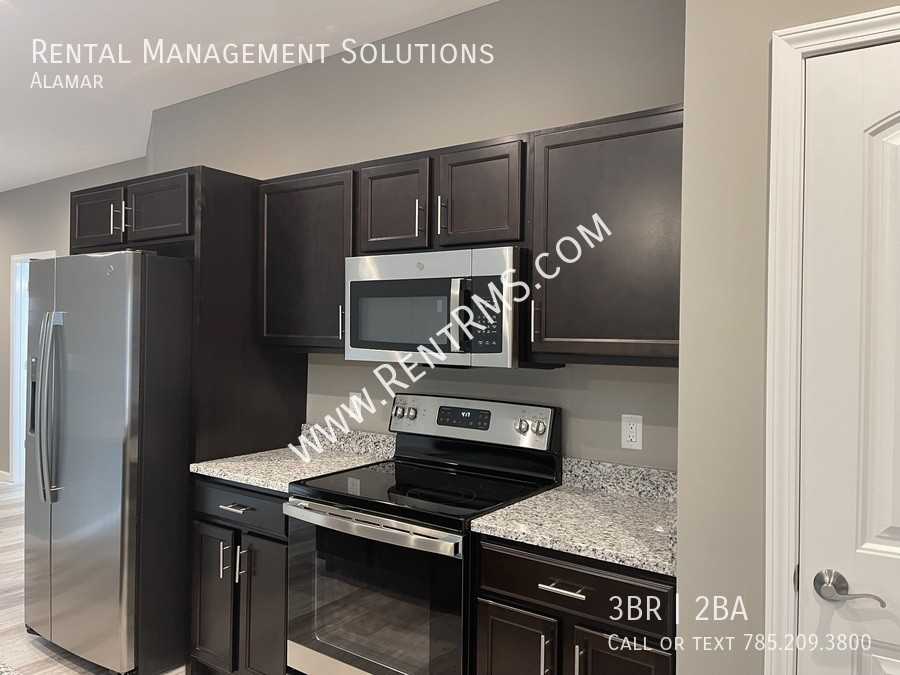 3600 Topeka - Photo 7 of 27