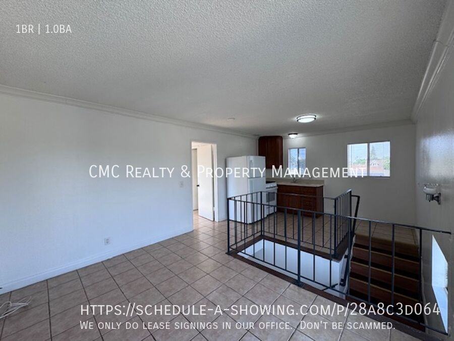 3111 E Sawyer St - Photo 3 of 9