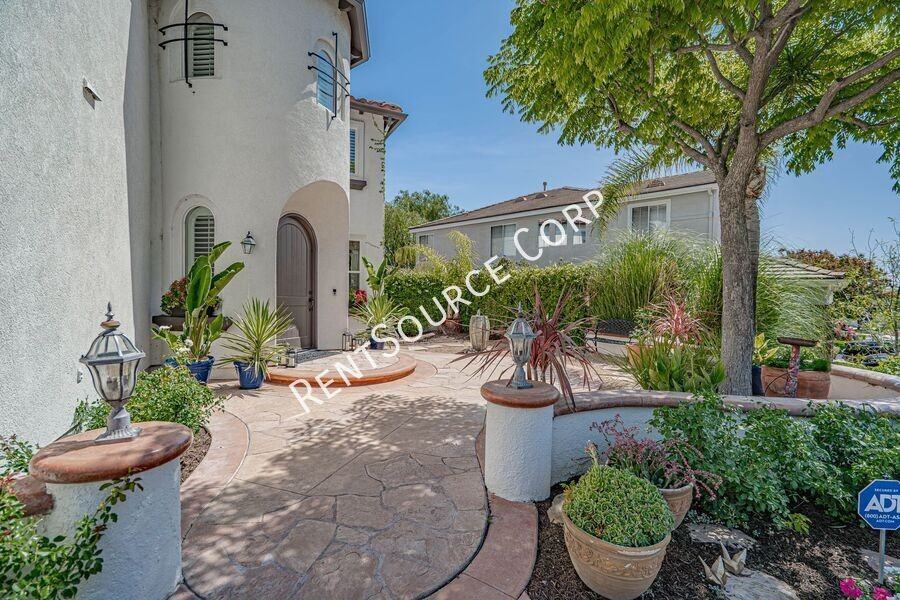 26511 Brooks Circle - Photo 3 of 35