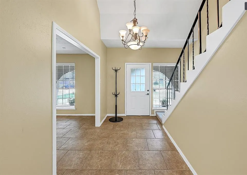 9611 Crail Dr #NA - Photo 2 of 17