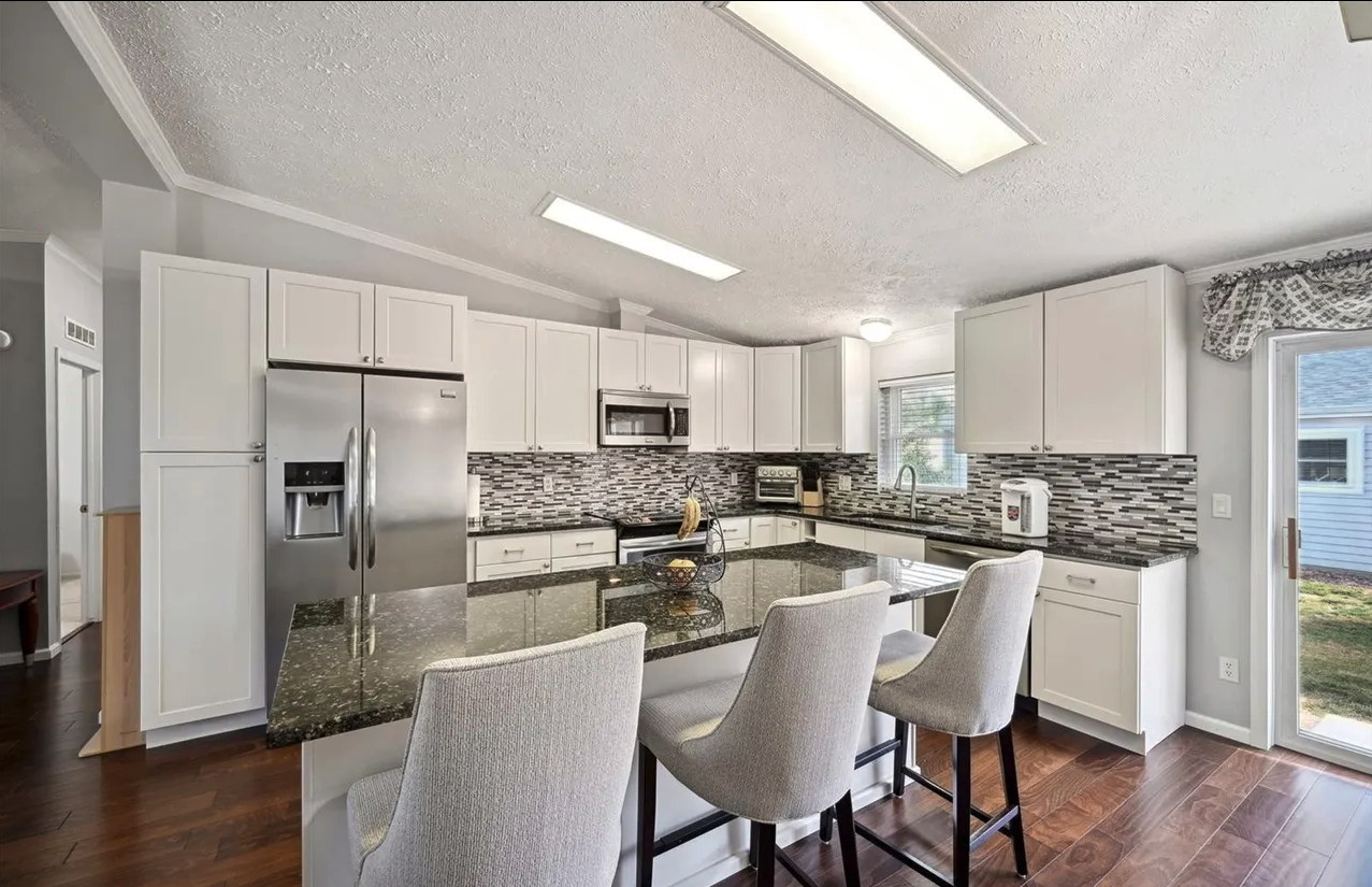 5634 Clay St #NA - Photo 4 of 16