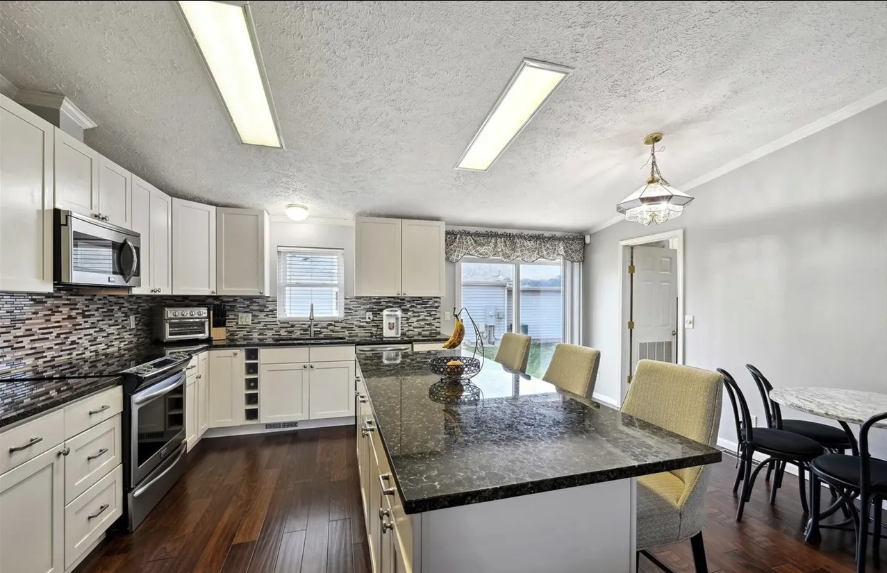 5634 Clay St #NA - Photo 6 of 16