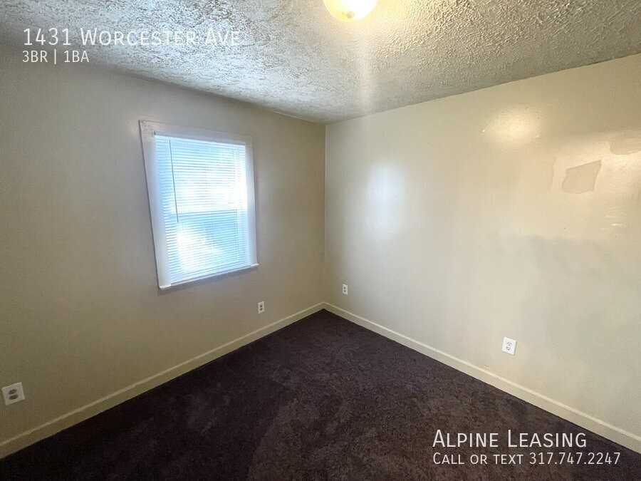 1431 Worcester Avenue - Photo 6 of 9