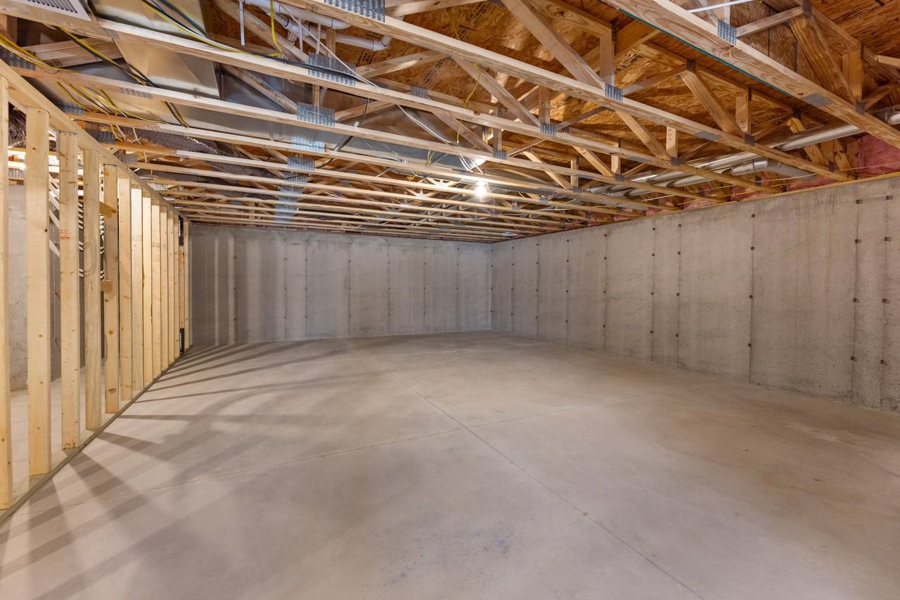 726 Elmwood St #NA - Photo 3 of 31