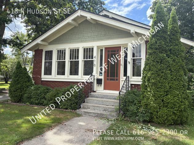 418 N Hudson St - Photo 3 of 4