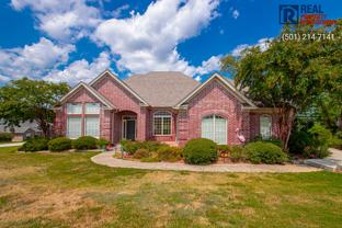 4040 Robinwood Cir - Photo 1 of 1