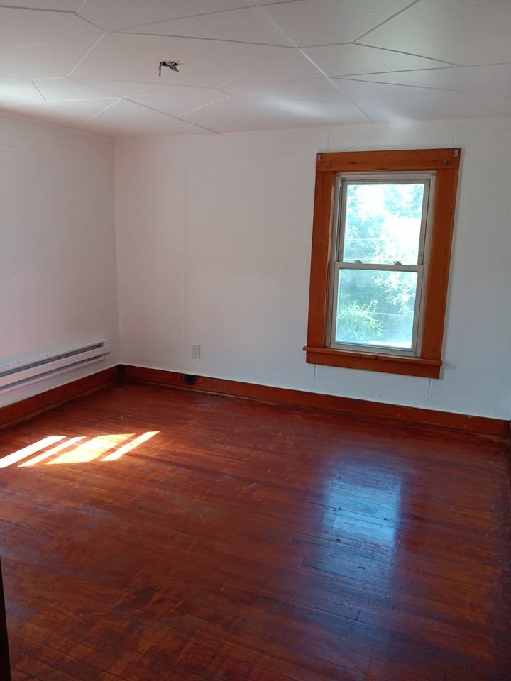 95 Orchard St #1 - Photo 6 of 12