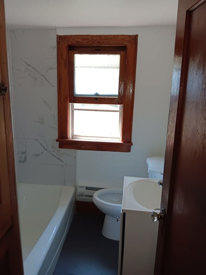 95 Orchard St #1 - Photo 7 of 12