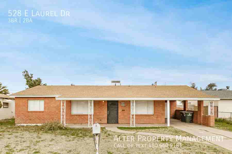 528 E Laurel Dr - Photo 3 of 22