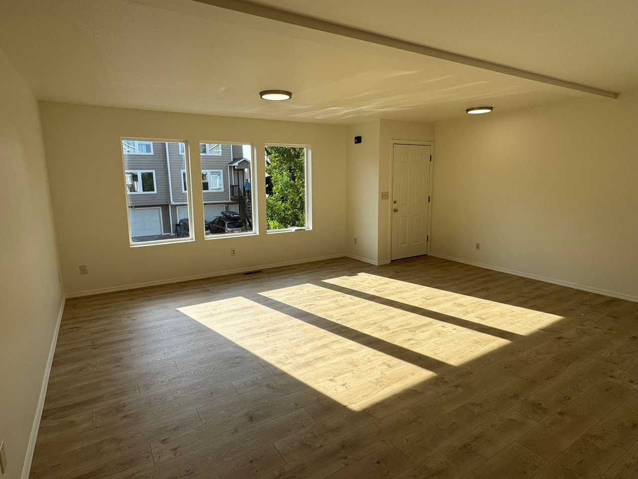 1729 W Kagy Blvd - Photo 5 of 21