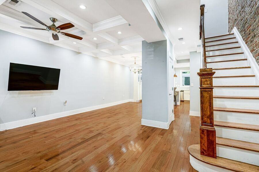 2926 12th St Ne - Photo 4 of 26