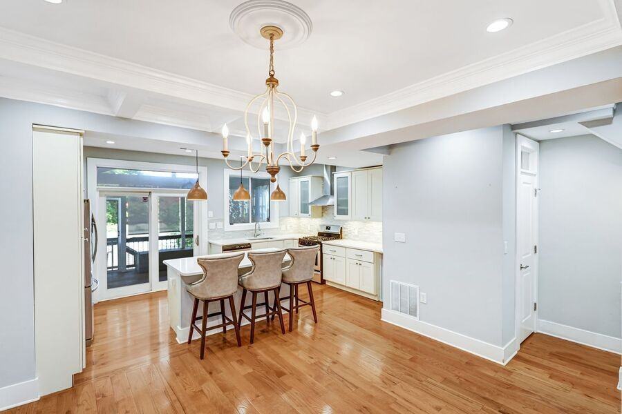 2926 12th St Ne - Photo 5 of 26