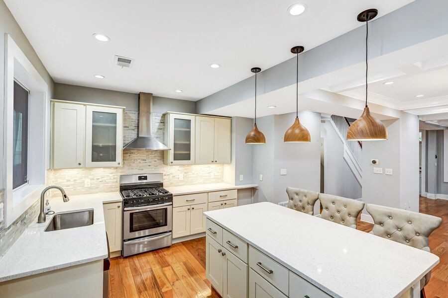 2926 12th St Ne - Photo 6 of 26