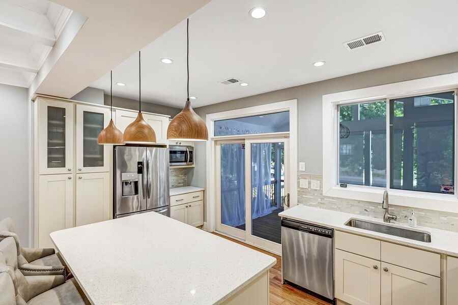 2926 12th St Ne - Photo 7 of 26