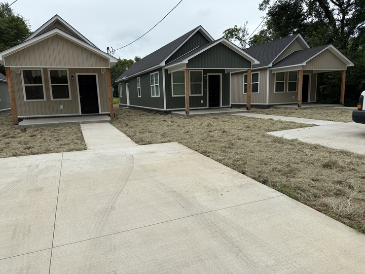 936 S Elm St - Photo 2 of 19