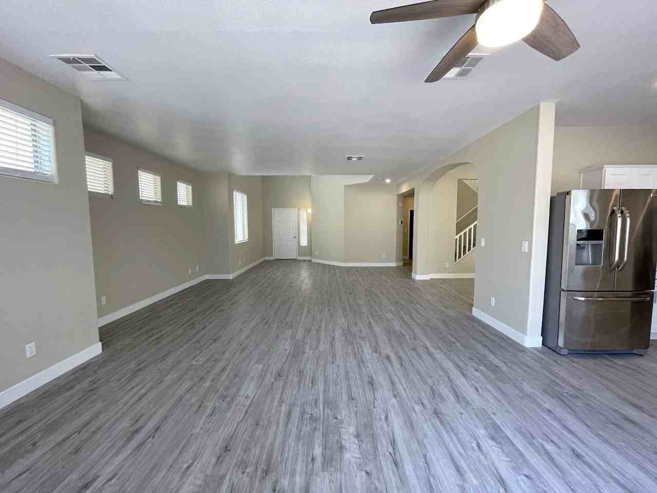 8050 Villa Avada Ct - Photo 2 of 33