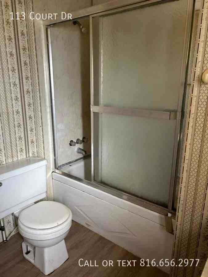 113 Court Dr - Photo 2 of 12
