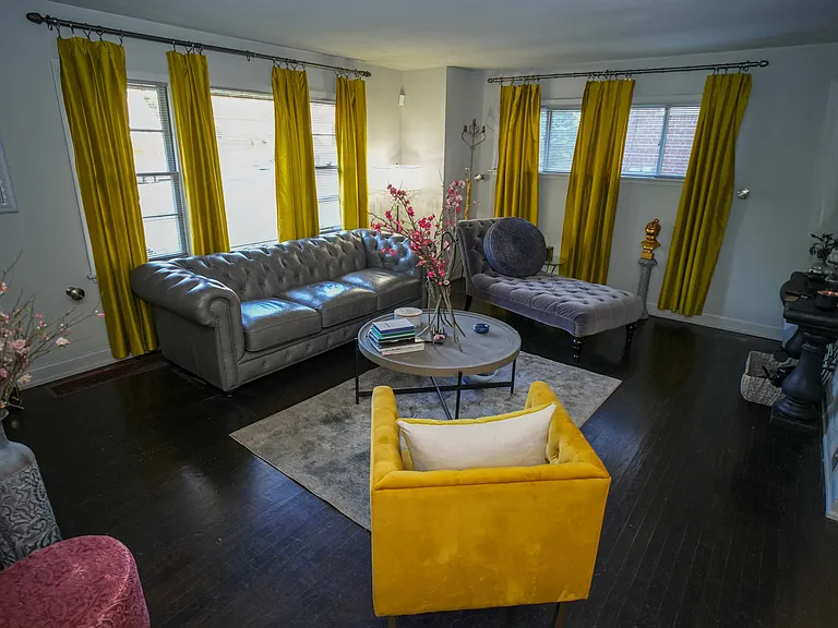 320 Ingram Rd - Photo 2 of 20