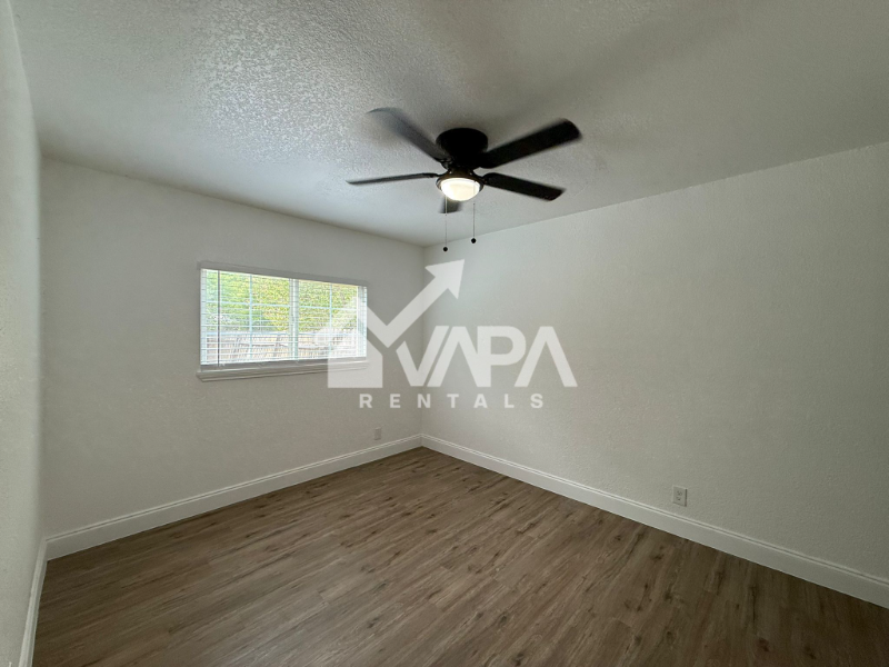 4019 Sunrise Bluff Dr - Photo 7 of 16