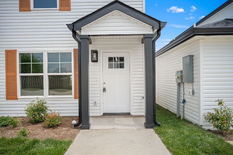 110 Hobson St - Photo 3 of 20