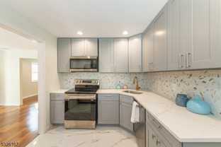 8 Fairview Dr - Photo 1 of 1