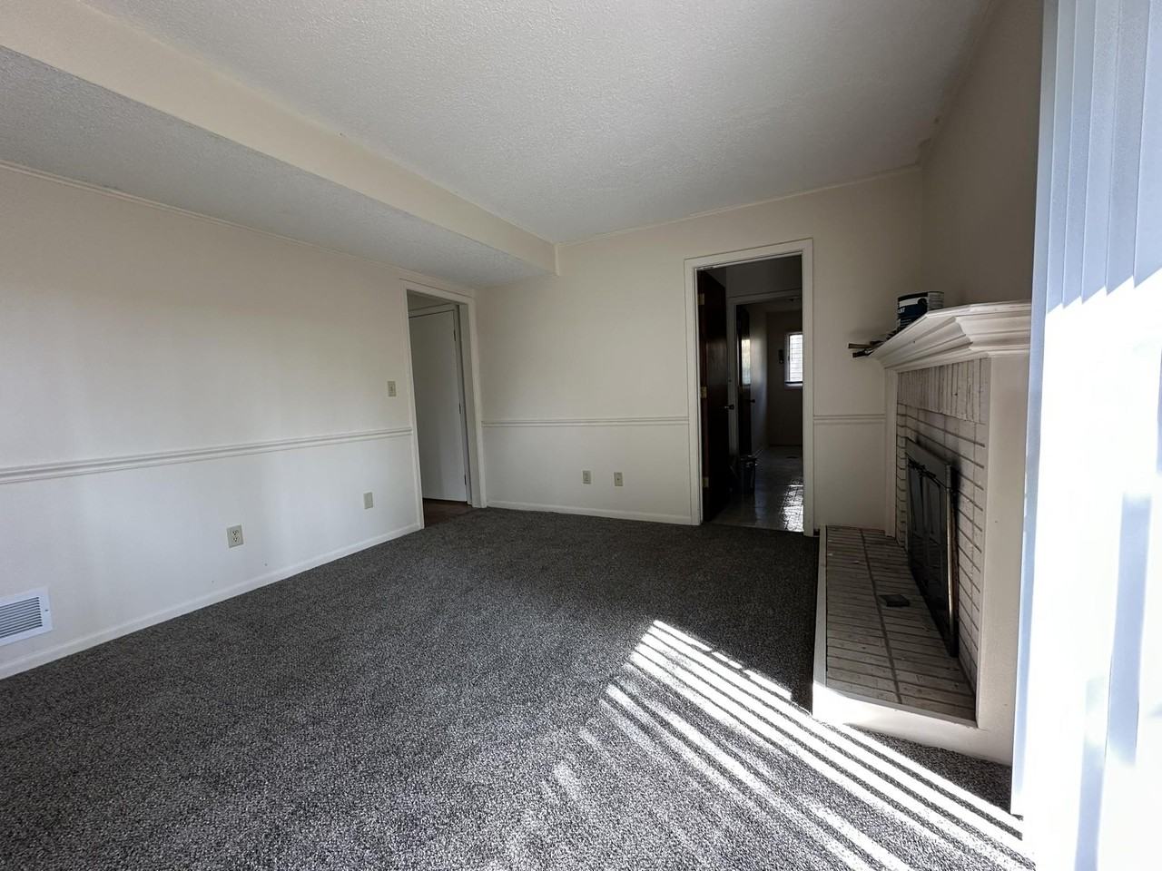 420 North Lincoln Avenue #86 - Photo 2 of 13