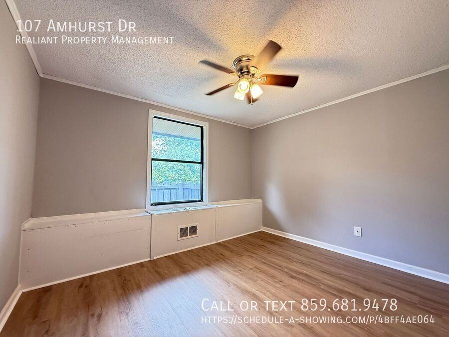 107 Amhurst Dr - Photo 4 of 8