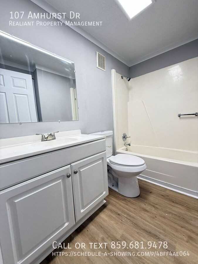 107 Amhurst Dr - Photo 6 of 8