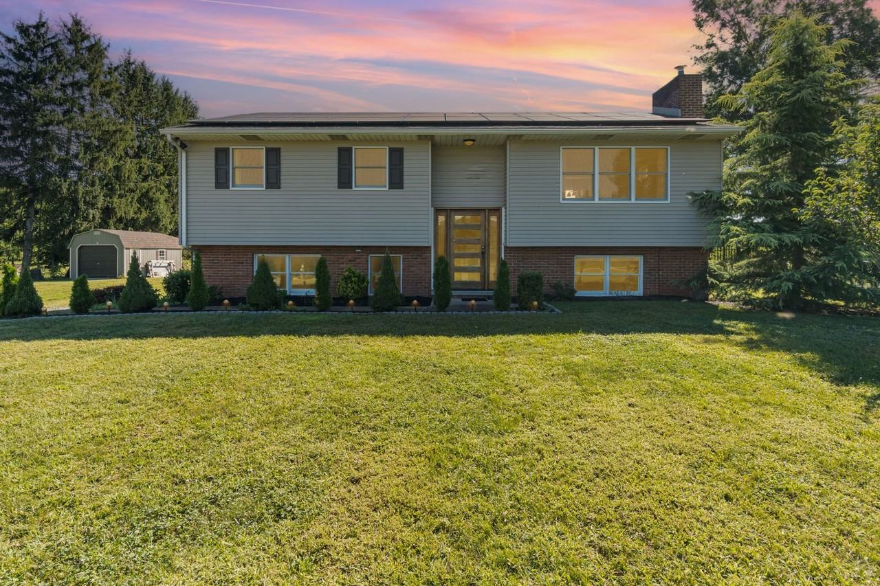 1145 Highland Dr - Photo 2 of 41