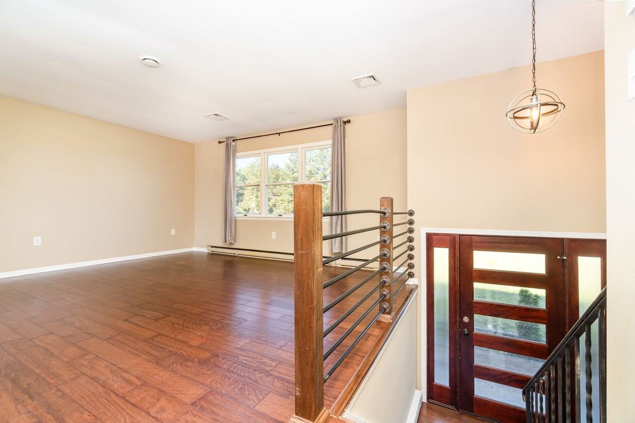 1145 Highland Dr - Photo 3 of 41