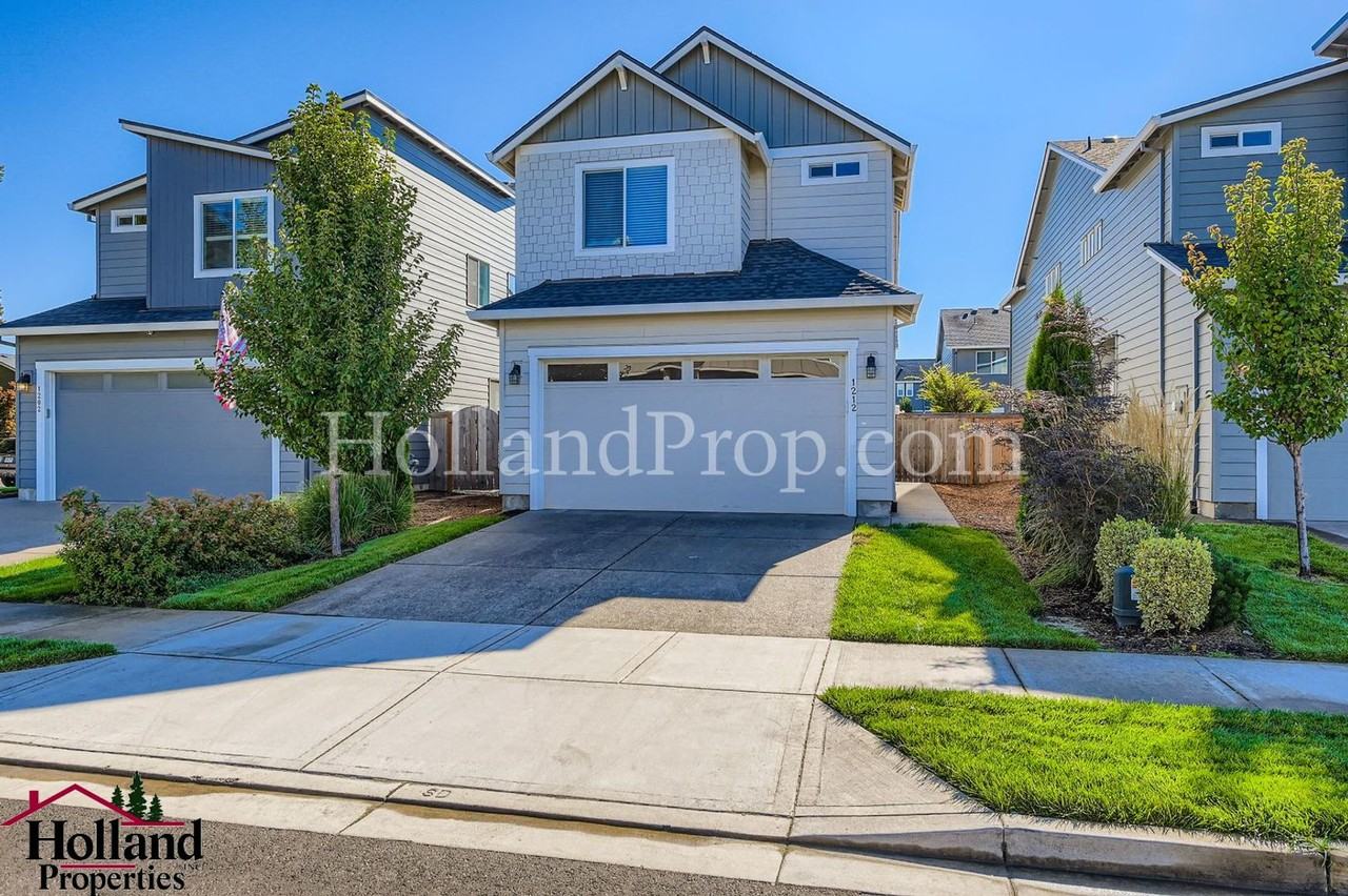1212 S 28th Ave - Photo 2 of 32