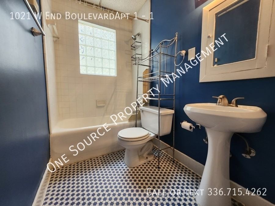 1021 West End Boulevard #1 - Photo 4 of 7